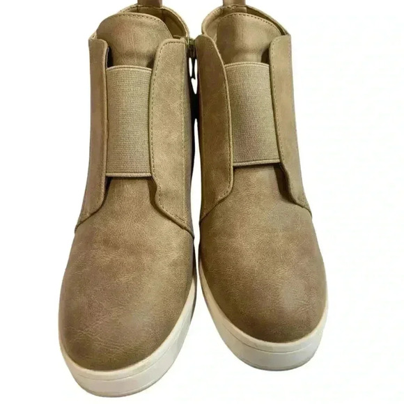 Women Casual Sneaker Booties Hidden Wedge Heel Side Zipper Ankle Boots Size 8 - Picture 2 of 8